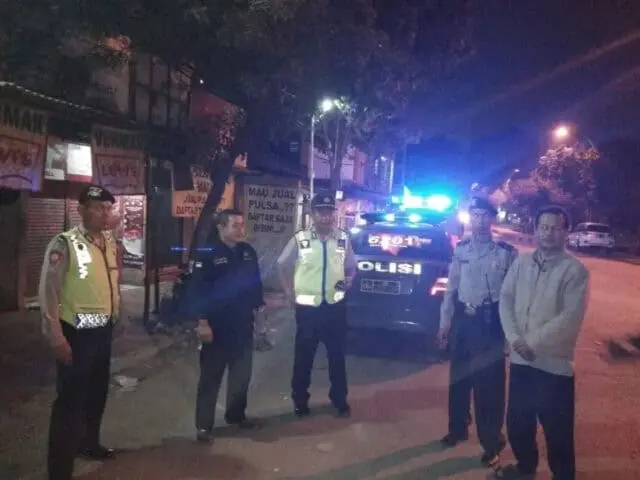 Wakapolsek Batu Ceper Himbau Warga Tingkatkan Kewaspadaan dan Keselamatan Pribadi Wakapolsek Batu Ceper Himbau Warga Tingkatkan Kewaspadaan dan Keselamatan Pribadi