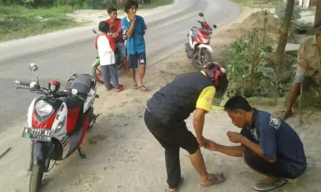 Kecelakaan Sering Terjadi di Jalan Raya Leuwidamar KM 08 Disebabkan Truk Mengangkut Pasir Basah Kecelakaan Sering Terjadi di Jalan Raya Leuwidamar KM 08 Disebabkan Truk Mengangkut Pasir Basah