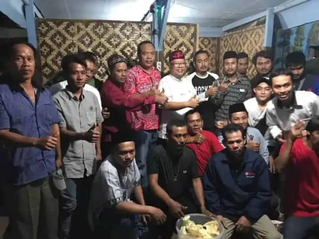 H. Nanang Kurniawan Ajak Pemuda Peduli Pendidikan dan Lingkungan H. Nanang Kurniawan Ajak Pemuda Peduli Pendidikan dan Lingkungan