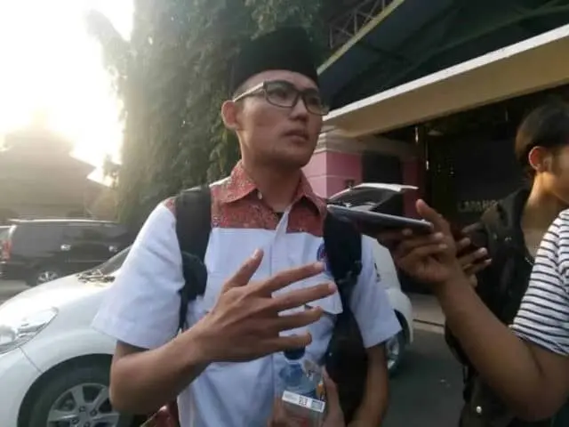 Alumni Duga Furtasan Ali Berkampanye Di Posko KKM Uniba, Alumni: Ini Cara Norak dan Gratisan