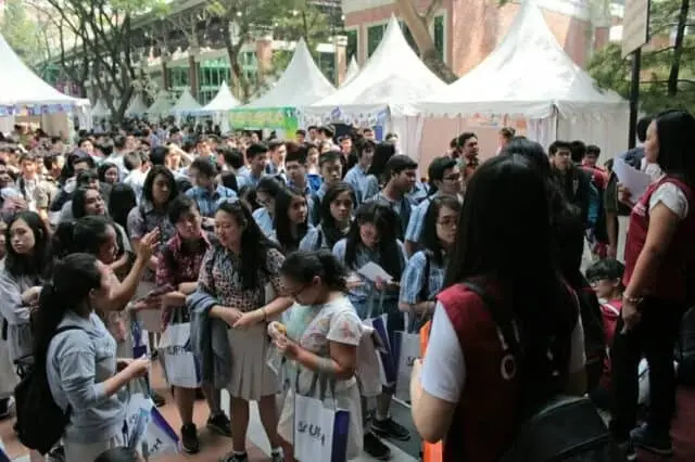 Open Day-UPH Festival 25 Beri Layanan ‘Private Consultation dan Campus Tour’ pada Siswa Open Day-UPH Festival 25 Beri Layanan ‘Private Consultation dan Campus Tour’ pada Siswa