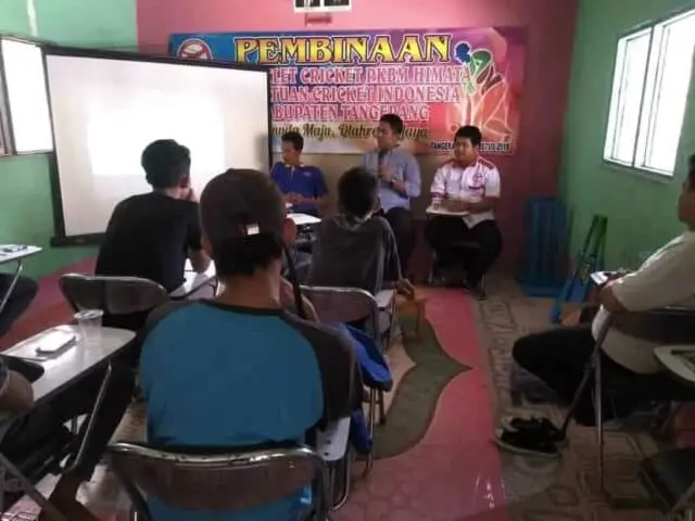 Pembinaan Cricket Kabupaten Tangerang di PKBM Himata Pembinaan Cricket Kabupaten Tangerang di PKBM Himata
