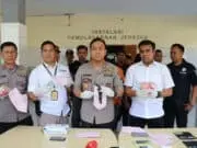 Kurang Dari Lima Hari 4 Pelaku Curas Terhadap Pensiunan Guru Berhasil Dibekuk Polisi Kurang Dari Lima Hari 4 Pelaku Curas Terhadap Pensiunan Guru Berhasil Dibekuk Polisi