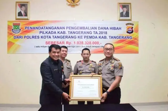 Tersisa Satu Miliar Lebih, Polresta Tangerang Kembalikan Dana Hibah Pengamanan Pilkada Kabupaten Tangerang Tersisa Satu Miliar Lebih, Polresta Tangerang Kembalikan Dana Hibah Pengamanan Pilkada Kabupaten Tangerang