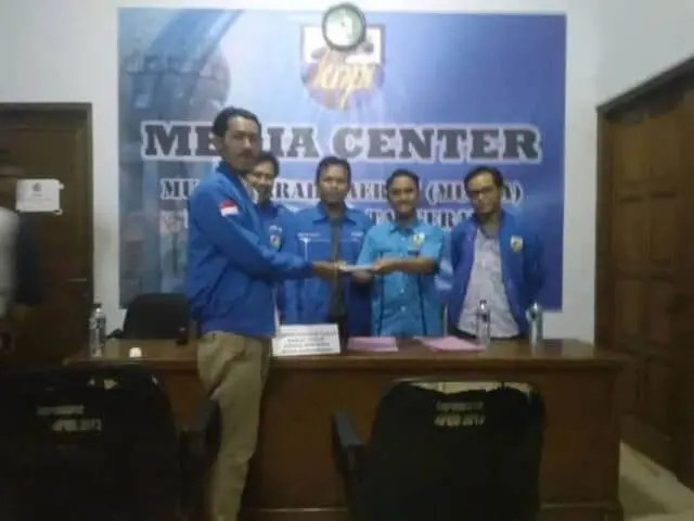 Bung Uis Resmi Daftar Calon Ketua KNPI Kota Tangerang Bung Uis Resmi Daftar Calon Ketua KNPI Kota Tangerang