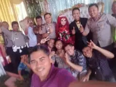 Kapolsek Jatiuwung dan Jajarannya Hadiri Resepsi Pernikahan Putri Pertama Aiptu Puryanto Kapolsek Jatiuwung dan Jajarannya Hadiri Resepsi Pernikahan Putri Pertama Aiptu Puryanto