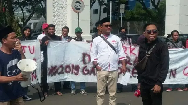 KAMCITAS Menentang #2019GantiPresiden Di Kota Tangerang Selatan KAMCITAS Menentang #2019GantiPresiden Di Kota Tangerang Selatan
