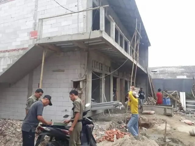 Empat Bangunan Disegel Paku Bumi Gakumda Empat Bangunan Disegel Paku Bumi Gakumda