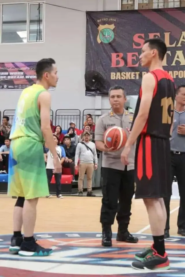 Kompetisi Basket Ball Cup Ke II Piala Kapolres Tangerang Selatan Resmi Dibuka Kompetisi Basket Ball Cup Ke II Piala Kapolres Tangerang Selatan Resmi Dibuka
