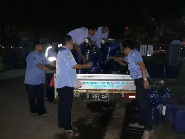 21 Unit Mobil Tangki Kerja 24 Jam Penuhi Air Bersih Pelanggan PDAM TB
