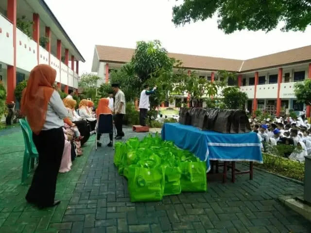 Peringati 1 Muharram 1440 H, SDN Gondrong 3 Dan 7 Adakan Santunan Peringati 1 Muharram 1440 H, SDN Gondrong 3 Dan 7 Adakan Santunan