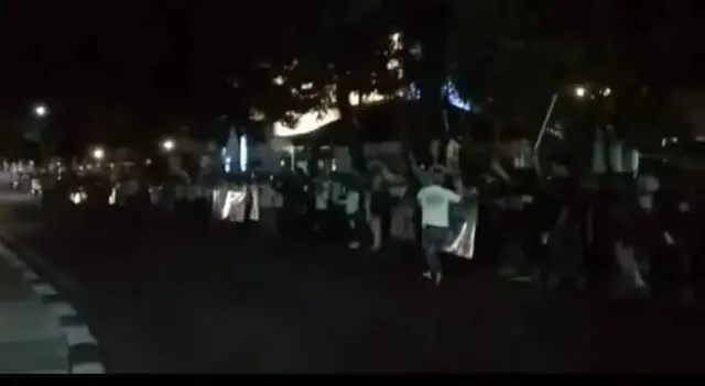 Relawan Jokowi-Ma'ruf Long March Menyambut Pengambilan Nomor Urut
