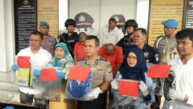 Dua anak dan Satu Remaja Di Eksploitasi Serta Dianiaya Pengurus Yayasan Khusnul Khotimah Dua anak dan Satu Remaja Di Eksploitasi Serta Dianiaya Pengurus Yayasan Khusnul Khotimah