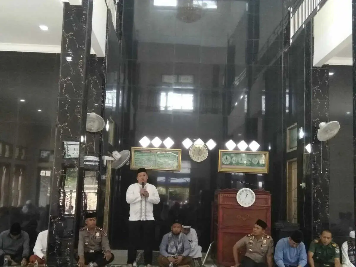 Tim JUMLING Pemkab Tangerang Hibahkan 20 Juta Pada Masjid Jami Al – Barkah Desa Tanjung Burung Teluk Naga Tim JUMLING Pemkab Tangerang Hibahkan 20 Juta Pada Masjid Jami Al – Barkah Desa Tanjung Burung Teluk Naga