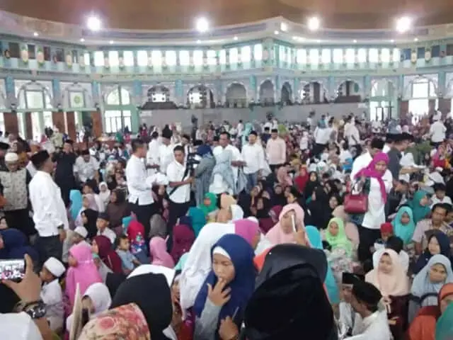 Baznas Kota Tangerang Santuni 3.020 Yatim Piatu dan Dhu'afa Baznas Kota Tangerang Santuni 3.020 Yatim Piatu dan Dhu'afa