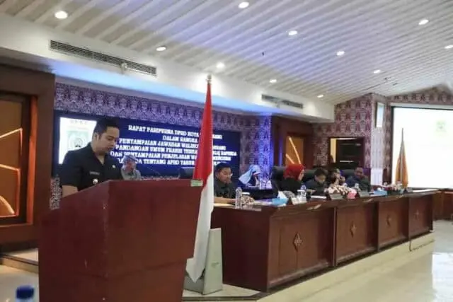 DPRD Kota Tangerang Gelar Rapat Paripurna Bahas Tiga Raperda DPRD Kota Tangerang Gelar Rapat Paripurna Bahas Tiga Raperda