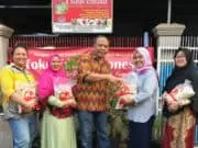 Serap Langsung dari Petani, Nanang Kurniawan Bikin Harga Beras Lebih Murah Serap Langsung dari Petani, Nanang Kurniawan Bikin Harga Beras Lebih Murah