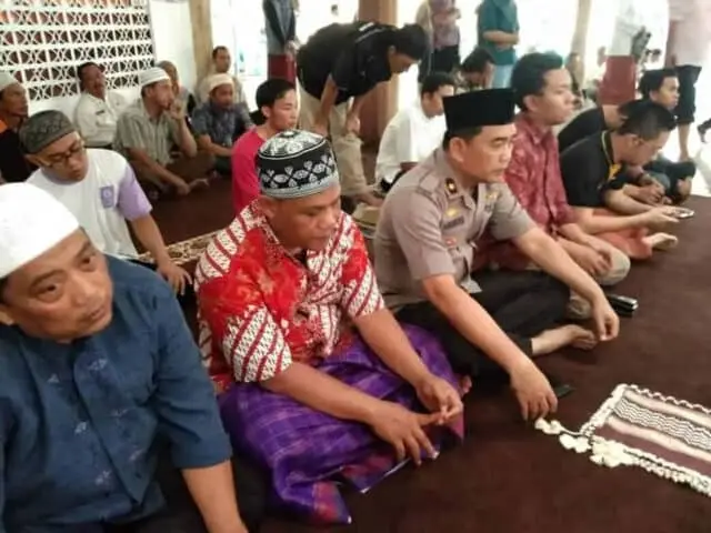Ini Cara Kapolsek Batuceper Silaturahmi Dan Dukung Program Polsantren Ini Cara Kapolsek Batuceper Silaturahmi Dan Dukung Program Polsantren