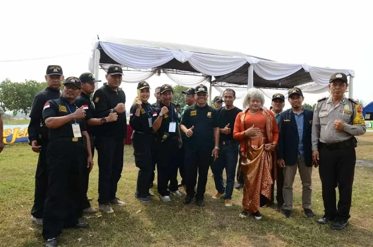 Sachrudin Buka Jambore Pokdarkamtibmas di Situ Cipondoh Sachrudin Buka Jambore Pokdarkamtibmas di Situ Cipondoh