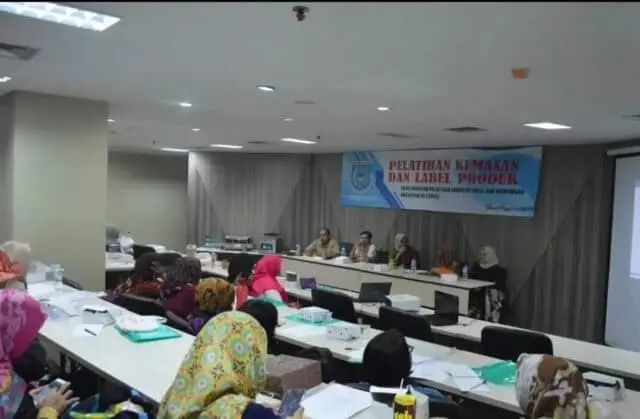 Disperindag Tangsel Beri Pelatihan Kemasan dan Label Pada IKM Binaan Disperindag Tangsel Beri Pelatihan Kemasan dan Label Pada IKM Binaan