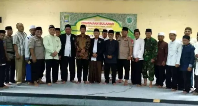 Bawa Misi Kamtibmas, Kapolsek Neglasari Hadiri Pengajian Bulanan MUI Bawa Misi Kamtibmas, Kapolsek Neglasari Hadiri Pengajian Bulanan MUI