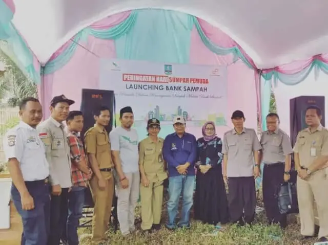 Bank Sampah, Solusi Ekonomi Kerakyatan Bank Sampah, Solusi Ekonomi Kerakyatan