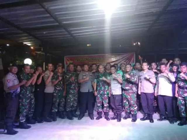 HUT TNI ke-73 : Do'a dan Panggung Prajurit Bukti TNI-Polri Solid Jaga NKRI HUT TNI ke-73 : Do'a dan Panggung Prajurit Bukti TNI-Polri Solid Jaga NKRI