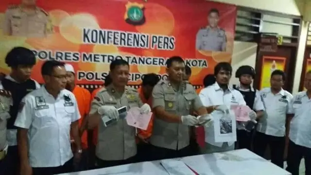 Awas, Pencuri Sasar Rumah Mewah Tanpa Teralis, 5 Pelaku Diciduk Polisi Awas, Pencuri Sasar Rumah Mewah Tanpa Teralis, 5 Pelaku Diciduk Polisi