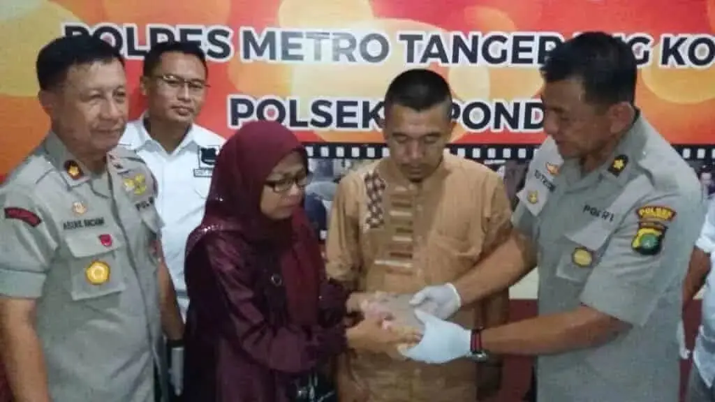 Tega, Demi Bahagiakan Kekasih Adik Curi Uang Kakak Ipar Senilai 145 Juta Tega, Demi Bahagiakan Kekasih Adik Curi Uang Kakak Ipar Senilai 145 Juta