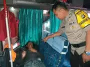 Diduga Sakit, Supir Agra Mas Ditemukan Meninggal Didalam Bus Diduga Sakit, Supir Agra Mas Ditemukan Meninggal Didalam Bus