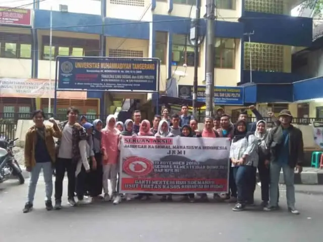 BUMN Sarang Korupsi, JNMI Minta Rini Soemarno Mundur BUMN Sarang Korupsi, JNMI Minta Rini Soemarno Mundur