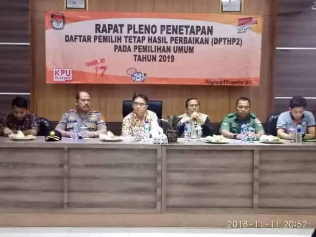 Rapat Pleno Penetapan DPTHP2 Pemilu 2019 Dihadiri Kapolsek Karawaci Rapat Pleno Penetapan DPTHP2 Pemilu 2019 Dihadiri Kapolsek Karawaci