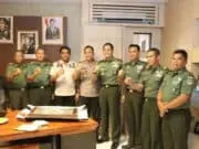 HUT Brimob ke-73 : Dandim Beri Kejutan Kapolres Metro Tangerang Kota HUT Brimob ke-73 : Dandim Beri Kejutan Kapolres Metro Tangerang Kota