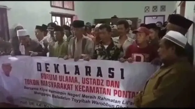 Putri Ma'ruf Amin : Kyai Kampung Pontang Dukung Jokowi-Ma'ruf Putri Ma'ruf Amin : Kyai Kampung Pontang Dukung Jokowi-Ma'ruf