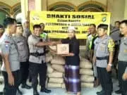 PHBI Maulid Nabi : Polisi Gelar Baksos di Masjid PHBI Maulid Nabi : Polisi Gelar Baksos di Masjid