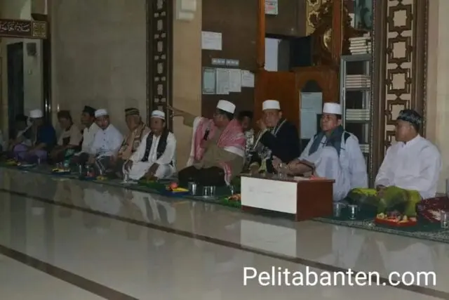 Peringatan Maulid di Masjid Qubah Biru, Teladani Sifat Rosulullah SAW Peringatan Maulid di Masjid Qubah Biru, Teladani Sifat Rosulullah SAW