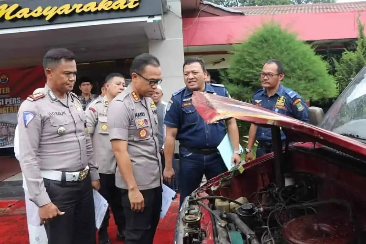Akhirnya, Sopir Maut Pengangkut Santri Ditahan Polisi Akhirnya, Sopir Maut Pengangkut Santri Ditahan Polisi