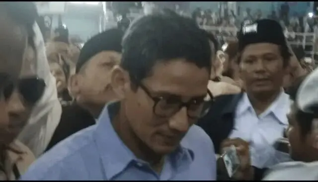 Perbaikan Ekonomi Fokus Utama Sandiaga Uno Saat Kunjungi Tangerang Perbaikan Ekonomi Fokus Utama Sandiaga Uno Saat Kunjungi Tangerang