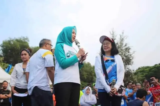 Walikota Tangsel Lepas Half Marathon Bintaro Jaya Walikota Tangsel Lepas Half Marathon Bintaro Jaya