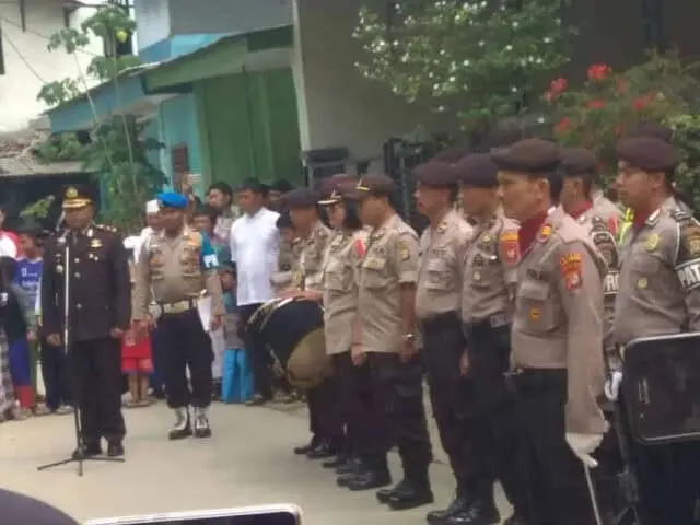 Polsek Jatiuwung Beri Penghormatan Terakhir Pada Alm. Ipda Muhamad Efendi Polsek Jatiuwung Beri Penghormatan Terakhir Pada Alm. Ipda Muhamad Efendi