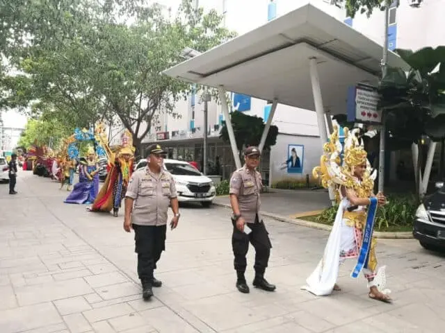 Beri Kesan Nyaman Diwilayah Polisi Kawal Parade pemilihan Mister Grand Indonesia 2018 Beri Kesan Nyaman Diwilayah Polisi Kawal Parade pemilihan Mister Grand Indonesia 2018