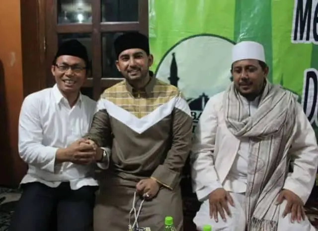 Ustadz Ahmad Al Habsyi Minta Masyarakat Dukung Jazuli Menjadi Wakil Rakyat Ustadz Ahmad Al Habsyi Minta Masyarakat Dukung Jazuli Menjadi Wakil Rakyat