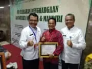 SDN Gondrong 7 Raih Adiwiyata Nasional SDN Gondrong 7 Raih Adiwiyata Nasional