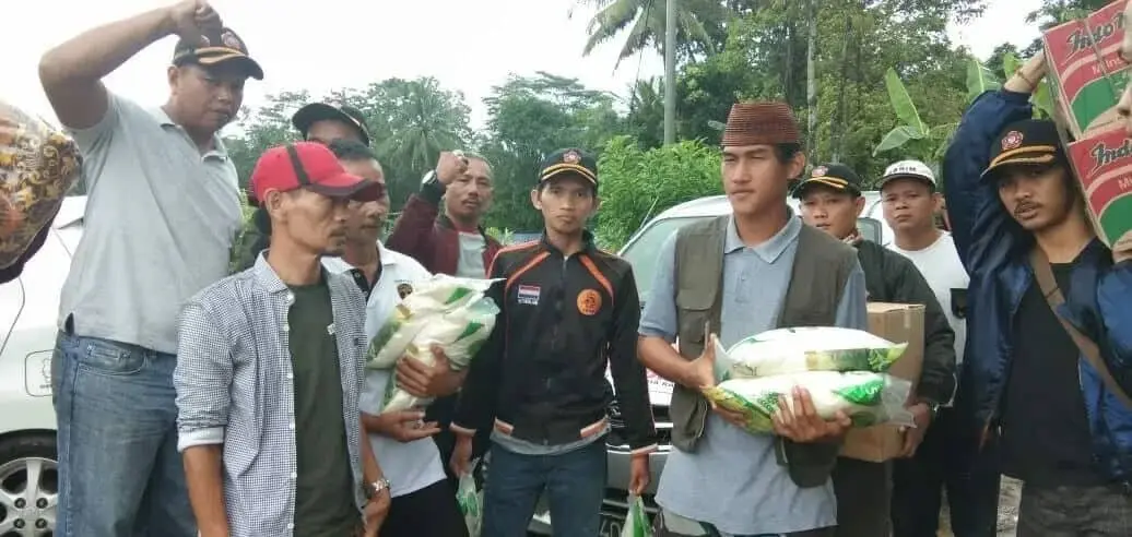 Beri Bantuan Tsunami Anyer, Karang Taruna Bersama PT. AWM Galang Dana Kemanusian Beri Bantuan Tsunami Anyer, Karang Taruna Bersama PT. AWM Galang Dana Kemanusian