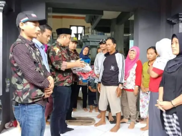 PP Muhammadiyah Serahkan Bantuan Korban Tsunami