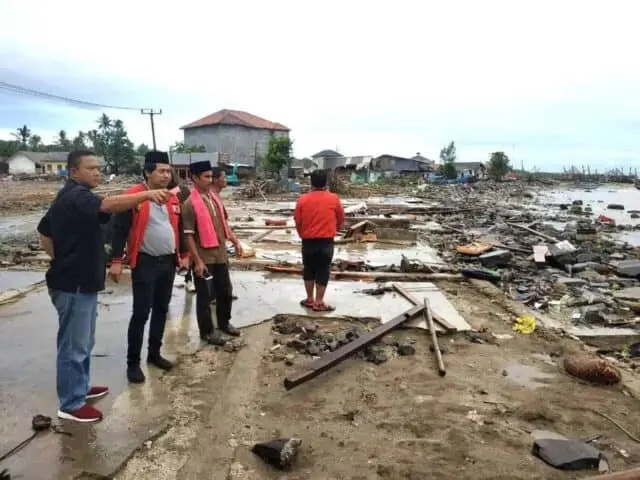 Perduli Tsunami, DPC PDI Tangsel Kunjungi Posko Pengungsian Perduli Tsunami, DPC PDI Tangsel Kunjungi Posko Pengungsian