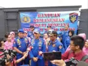 Ditpolairud Serahkan Bantuan Tsunami