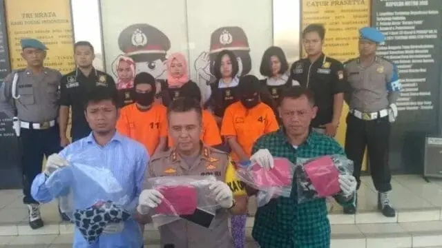 Kasus Pornografi Via Aplikasi Diungkap Tim Vipers Kasus Pornografi Via Aplikasi Diungkap Tim Vipers