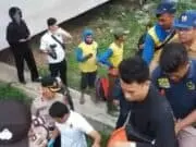 Geger ! Mayat Gantung Diri Dikolong Jembatan