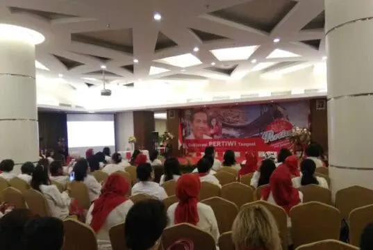 Pertiwi Tangsel Deklarasi Dukung Jokowi-Ma’ruf Amin Pertiwi Tangsel Deklarasi Dukung Jokowi-Ma'ruf Amin